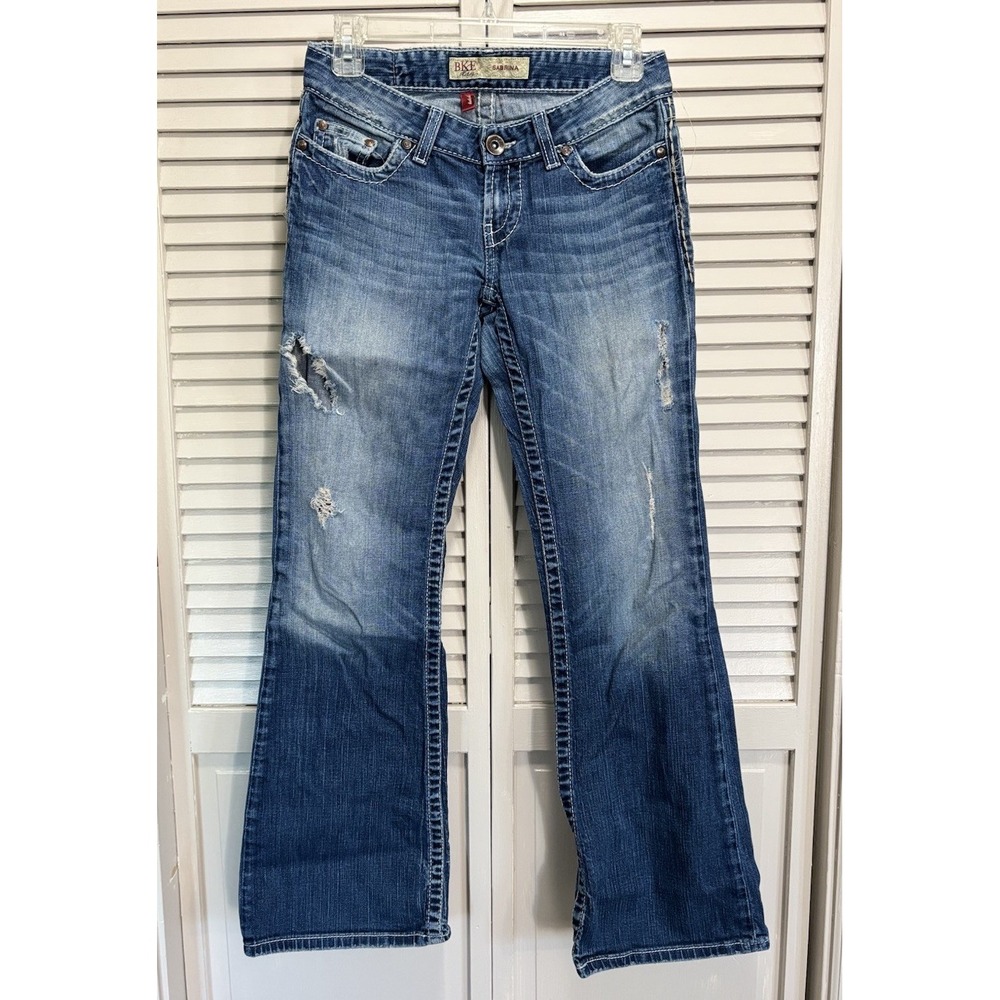 BKE Denim Sabrina Med Bootcut Jeans Pockets Embroidered Size 26x31.5 Low Rise